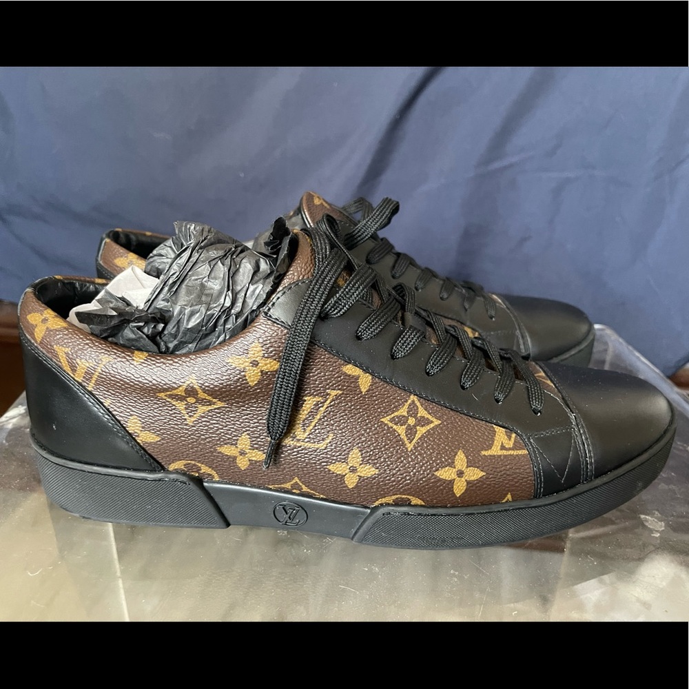 Louis Vuitton Sneakers authentic